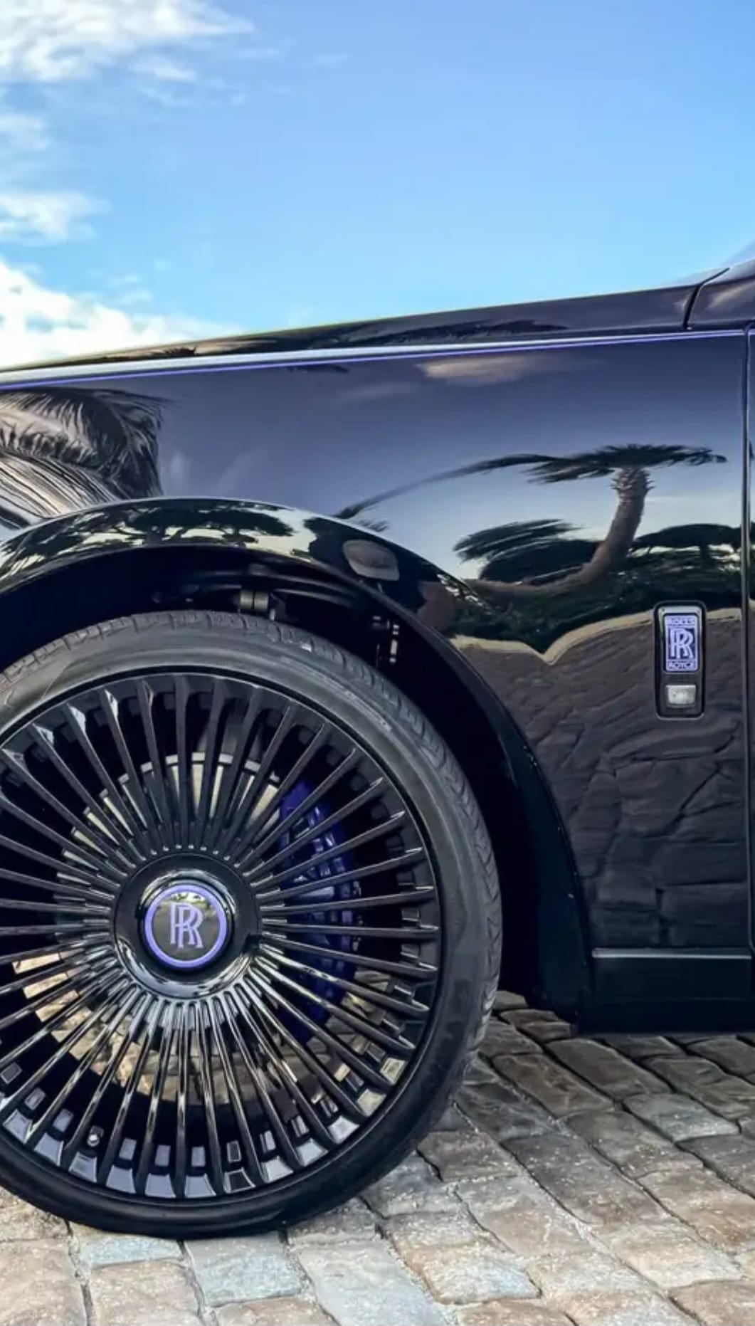 Cullinan forged wheel and body detail